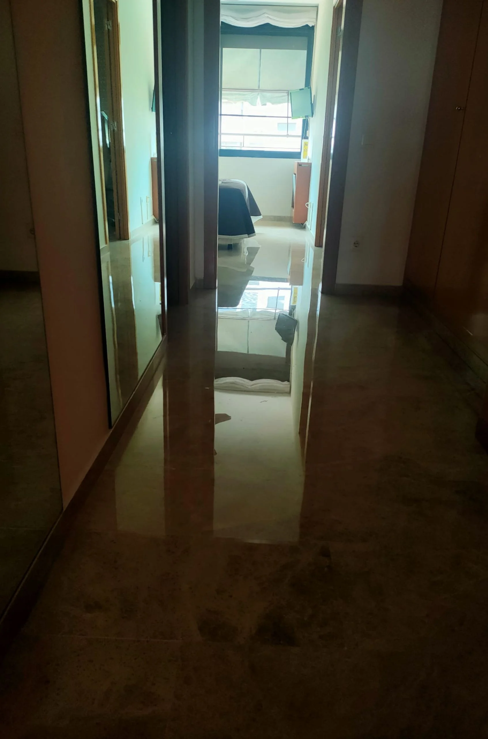Vivienda Pasillo y Habitación Mármol Emperador Rosa